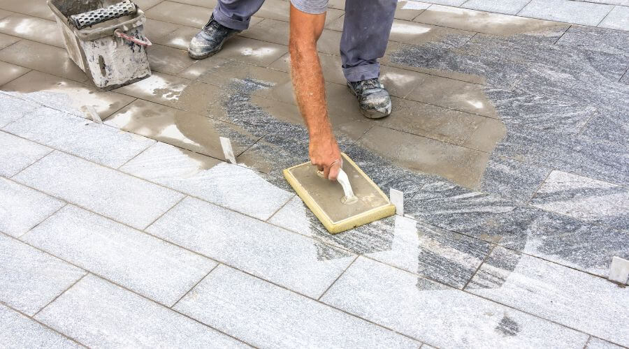 Expert Emergency Roof Repairs services in Hazleton, IA
